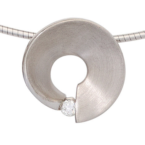 Anhänger 585 Gold Weißgold matt 1 Diamant Brillant 0 07ct. Weißgoldanhänger